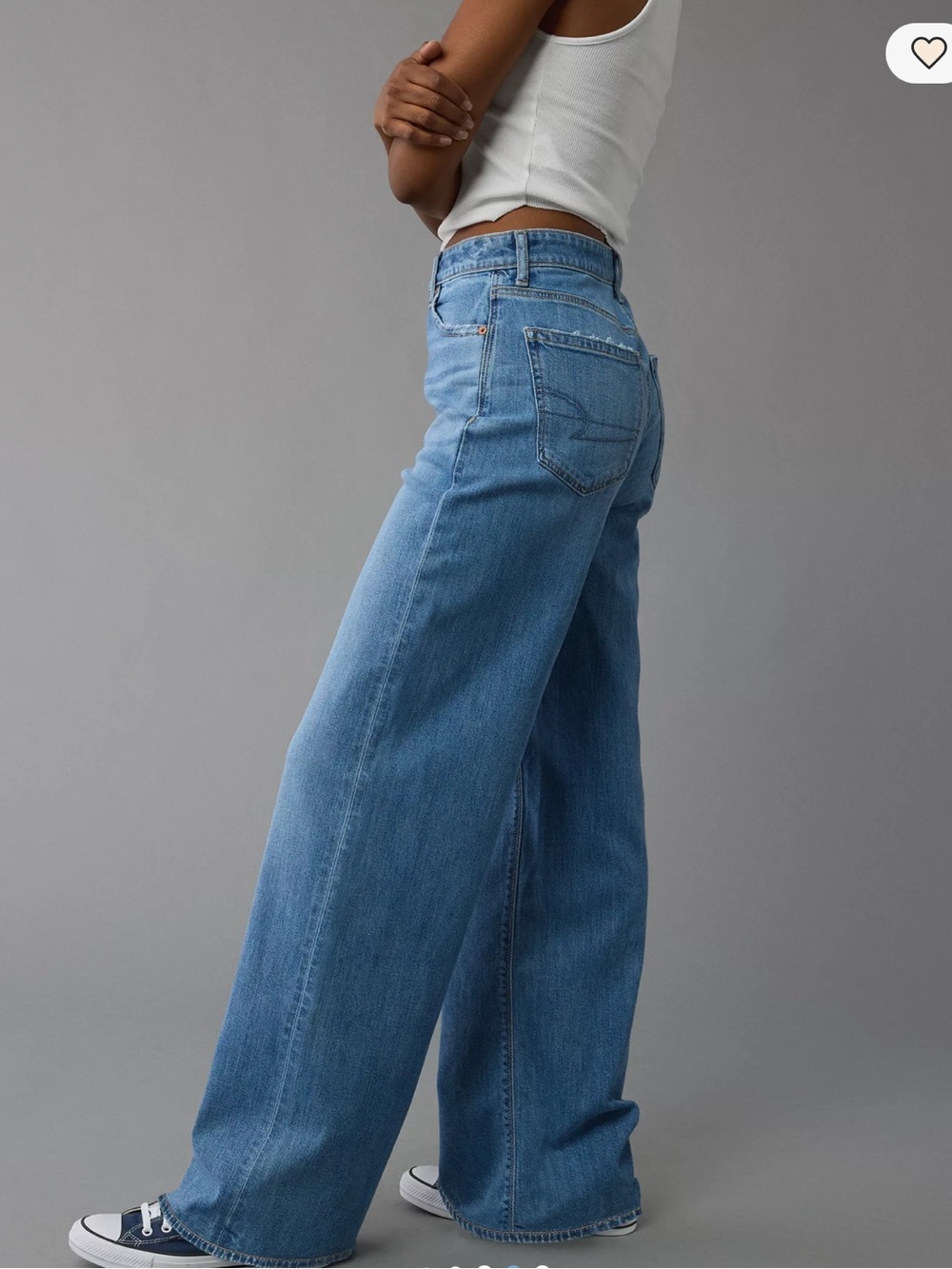 AE Dreamy Drape Stretch Super High-Waisted Baggy Wide-Leg Jeans Size 4 Regular